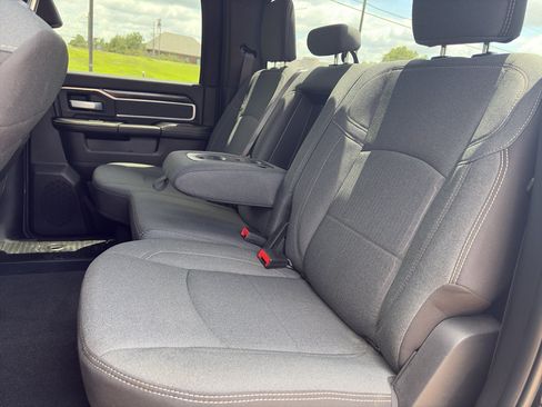 Used 2022 RAM 2500 Big Horn w/ Night Edition AWD/4WD image 10
