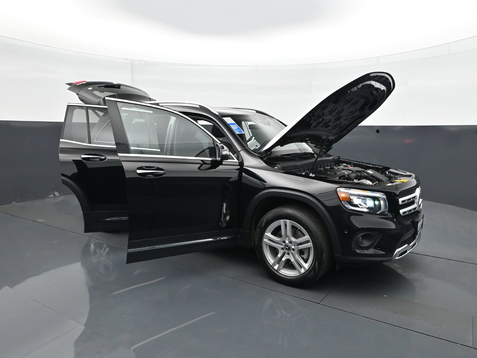 Used 2023 Mercedes-Benz GLB 250 4MATIC image 38
