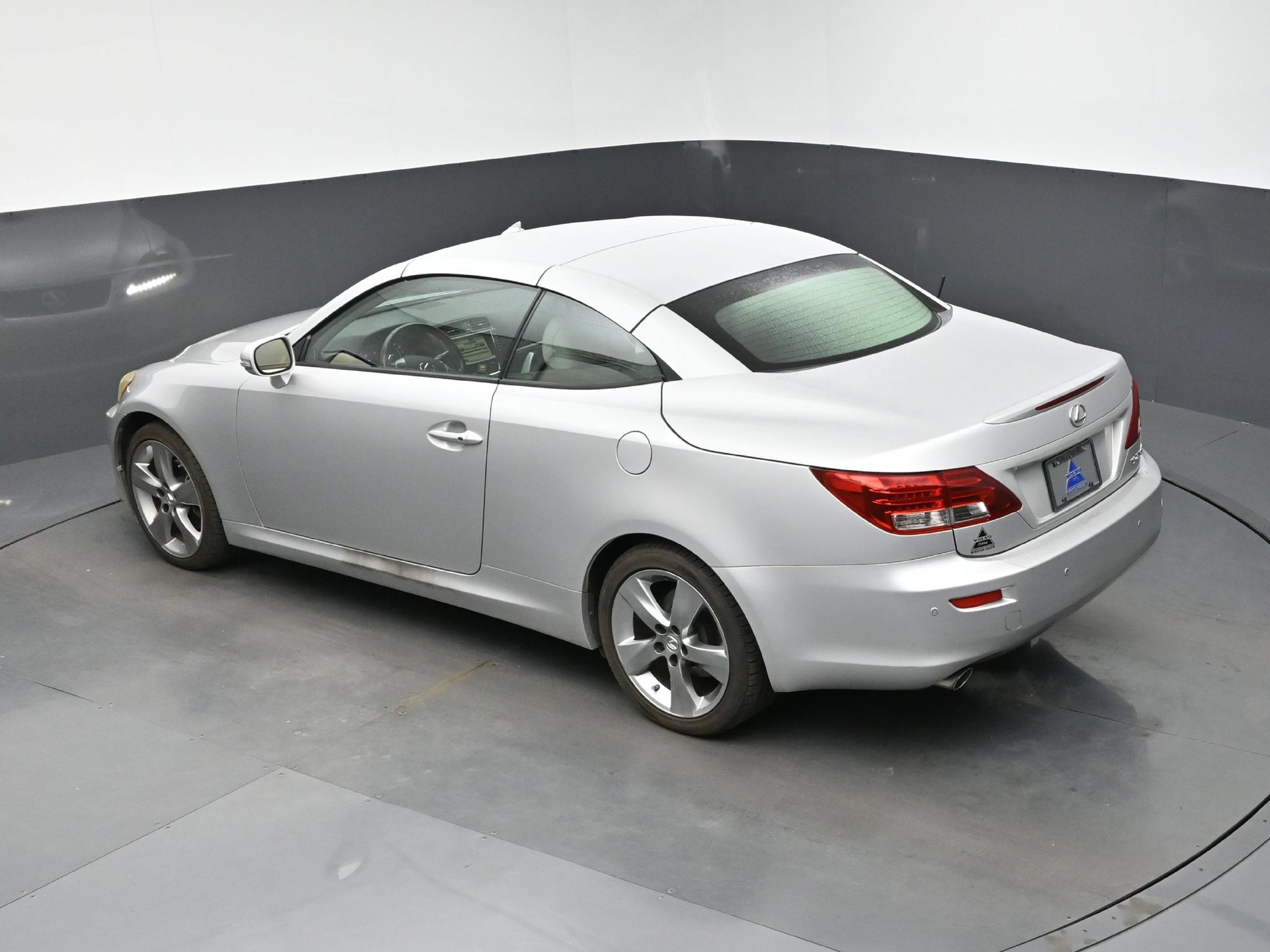 Used 2011 Lexus IS 250C w/ Luxury Pkg RWD image 20