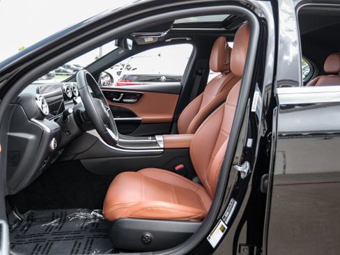 Used 2022 Mercedes-Benz C 300 Sedan w/ Exclusive Trim Package image 3