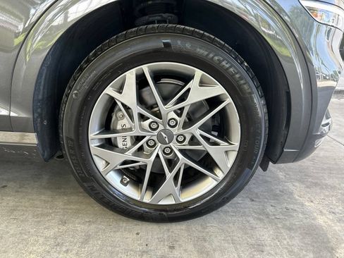 Used 2025 Genesis GV70 2.5T AWD/4WD image 22