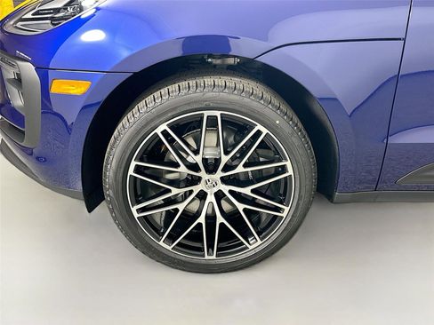 Used 2026 Porsche Macan Turbo AWD/4WD image 11