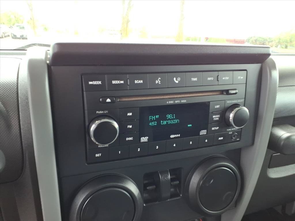 Used 2008 Jeep Wrangler X AWD/4WD image 10