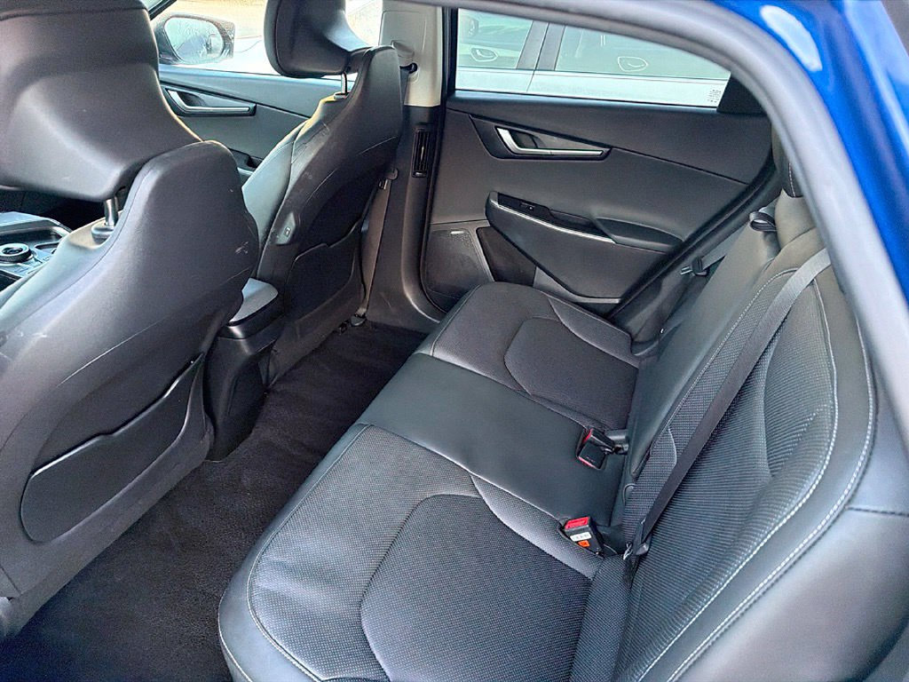 Used 2023 Kia EV6 Wind w/ Wind Technology Package AWD/4WD image 7