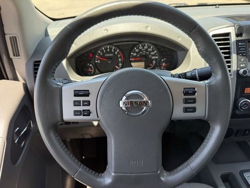 Used 2019 Nissan Frontier SV w/ Value Truck Package RWD image 13