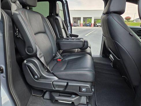 Used 2025 Honda Odyssey Sport-L image 16