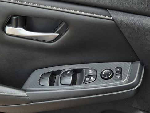 Used 2022 Nissan Sentra SV FWD image 17
