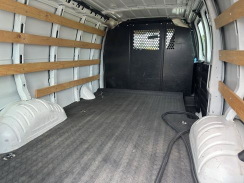 Used 2021 Chevrolet Express 2500 w/ Driver Convenience Package RWD image 20