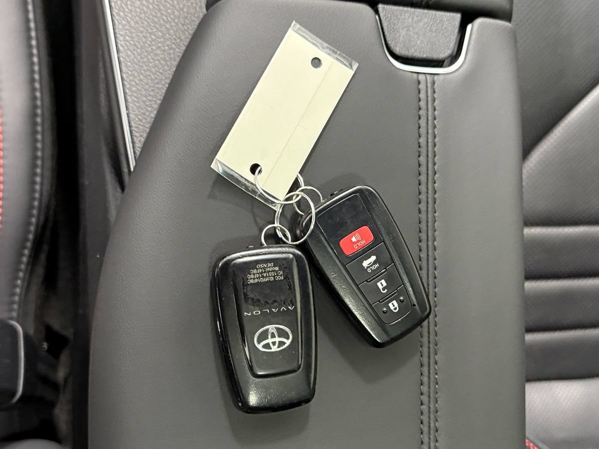 Used 2021 Toyota Avalon TRD FWD image 38