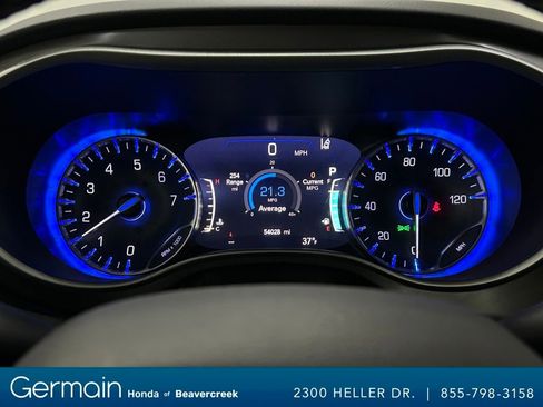 Used 2023 Chrysler Pacifica Touring-L image 22