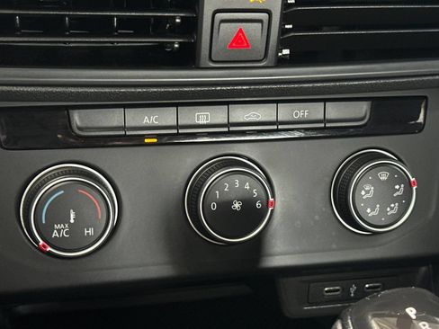 Used 2023 Volkswagen Jetta Sport FWD image 19