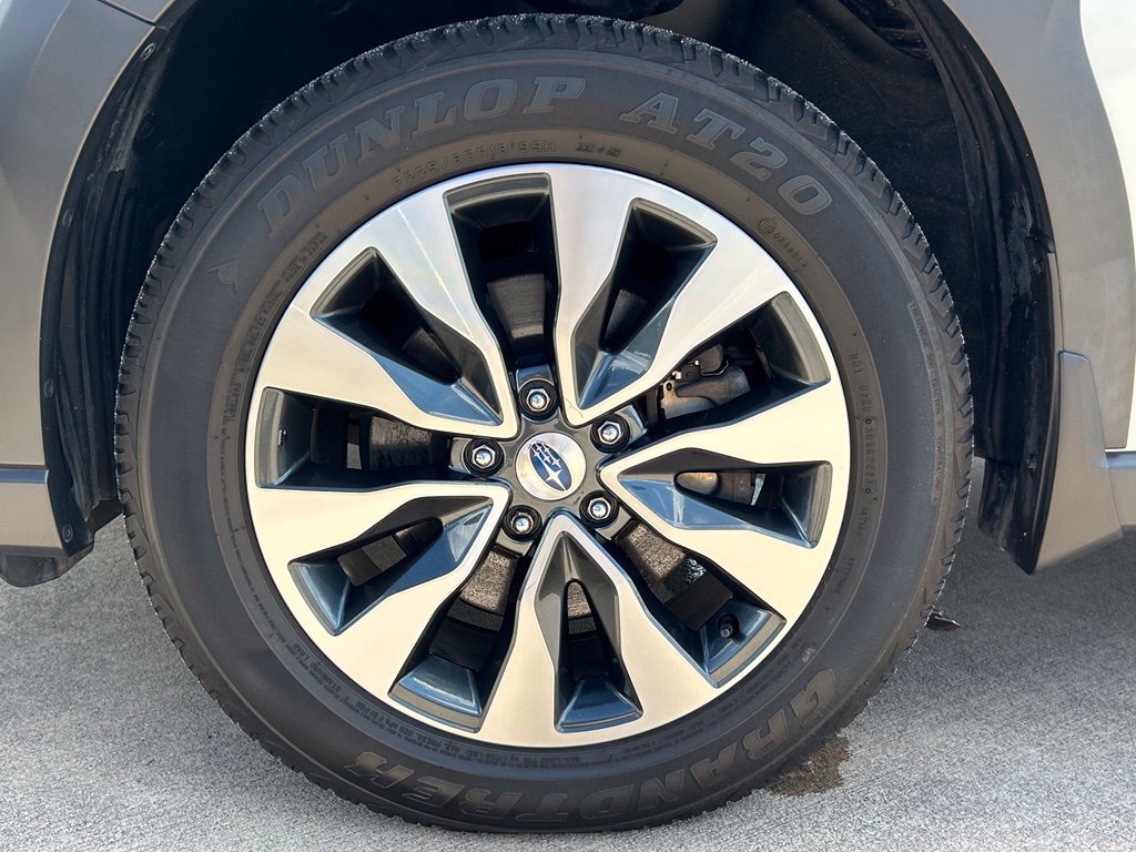 Used 2023 Subaru Outback Limited XT AWD/4WD image 33