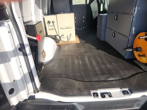 Used 2014 Chevrolet Express 2500 image 41