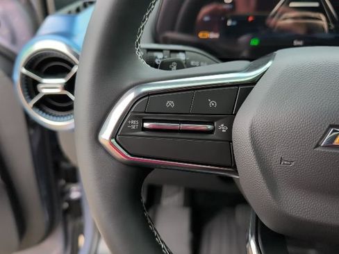 New 2026 Chevrolet Equinox EV LT AWD/4WD image 19