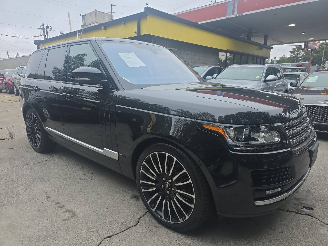 Used 2017 Land Rover Range Rover AWD/4WD image 4