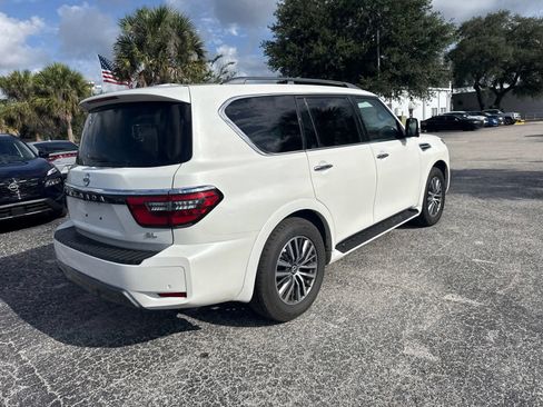 Used 2023 Nissan Armada SL w/ Captain's Chairs Package AWD/4WD image 3