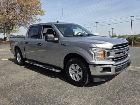 Used 2020 Ford F150 XLT image 1