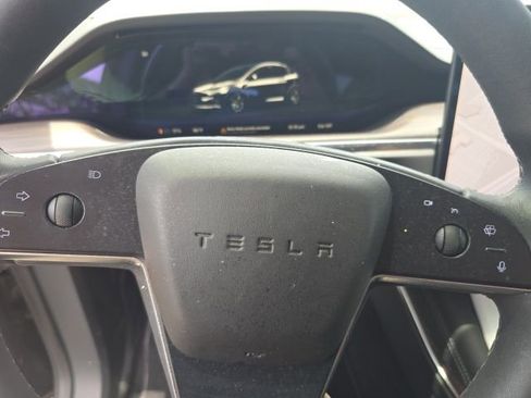 Used 2024 Tesla Model X AWD/4WD image 23