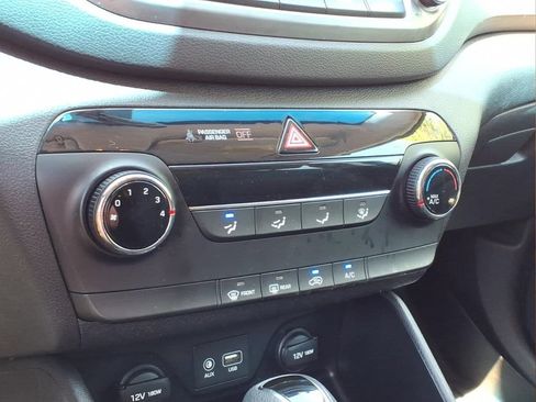 Used 2017 Hyundai Tucson SE w/ SE Popular Package 02 AWD/4WD image 7