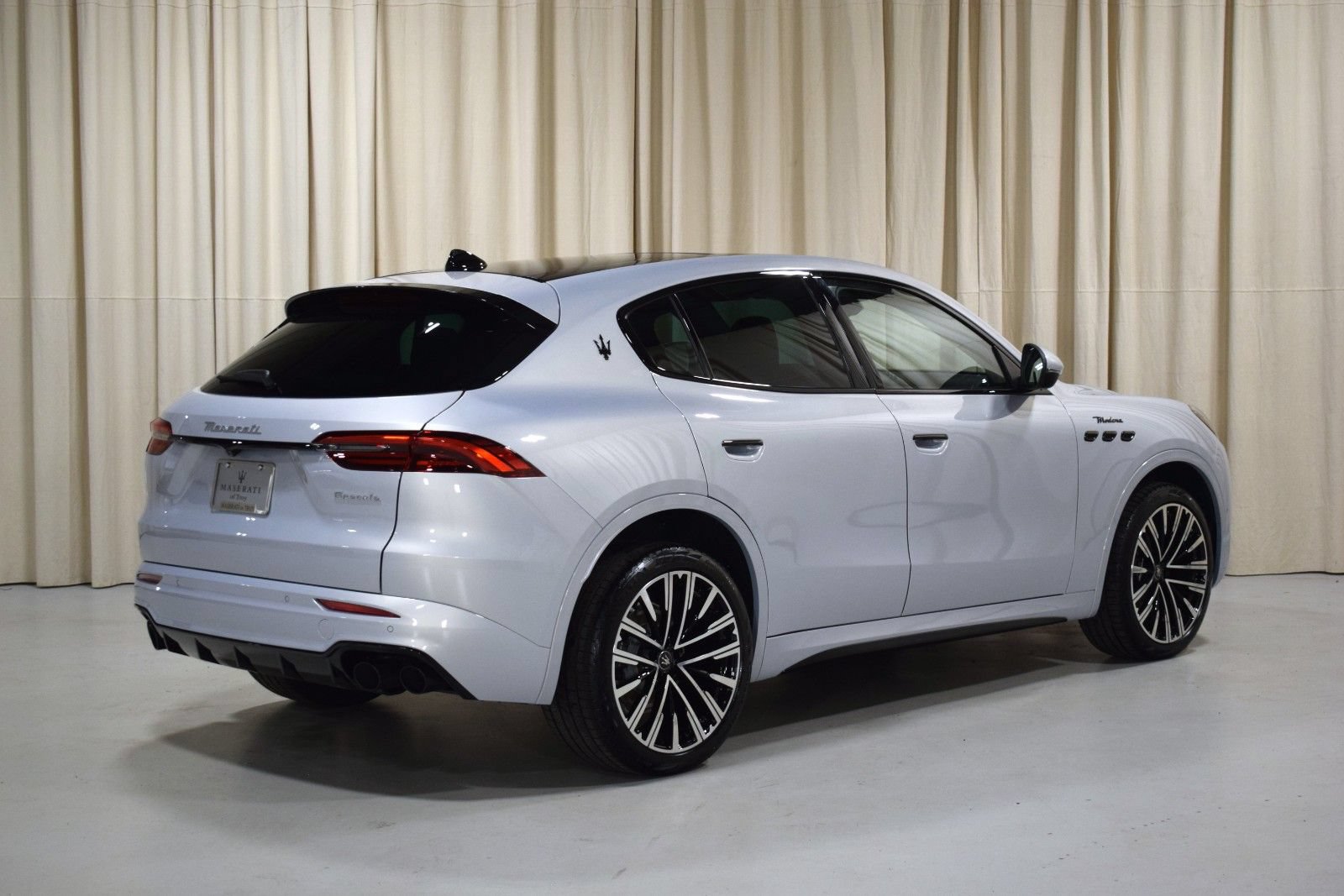 Certified 2025 Maserati Grecale Modena AWD/4WD image 10