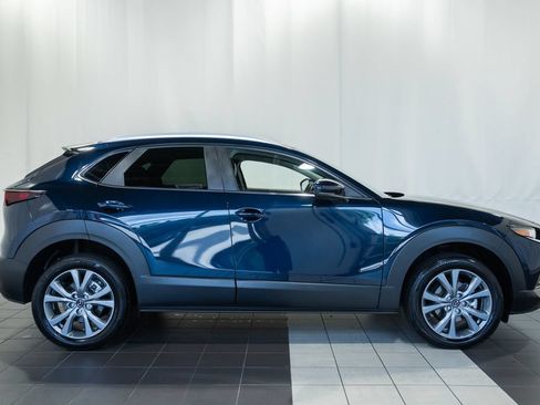 Used 2025 MAZDA CX-30 AWD 2.5 S w/ Preferred Package image 3