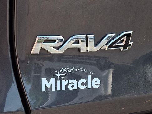 Used 2019 Toyota RAV4 XSE AWD/4WD image 29