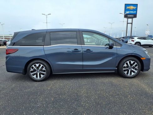 Used 2025 Honda Odyssey EX-L image 9