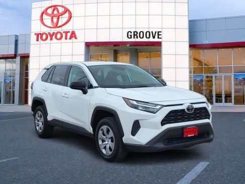 Used 2023 Toyota RAV4 LE AWD/4WD image 8