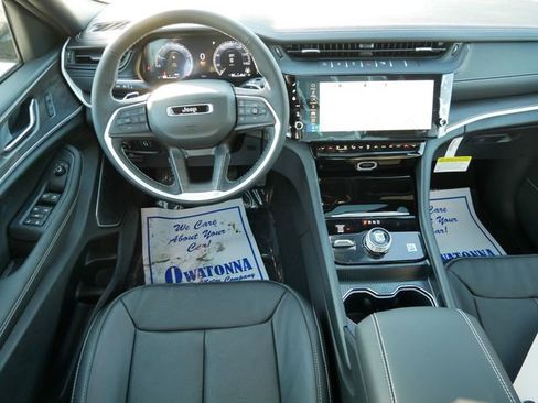 New 2026 Jeep Grand Cherokee Limited image 13