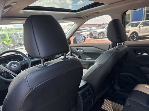Used 2023 Nissan Rogue SV w/ SV Premium B Package FWD image 25