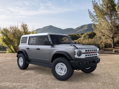 New 2025 Ford Bronco Heritage Edition image 7