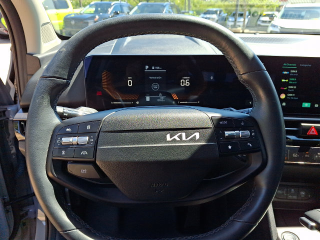 Certified 2026 Kia Sportage EX w/ EX Panorama Roof Package FWD image 21
