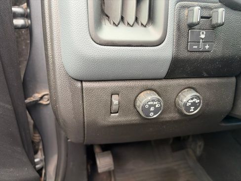 Used 2020 Chevrolet Colorado Z71 AWD/4WD image 18
