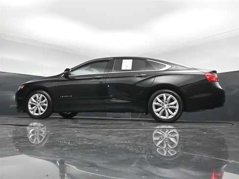 Used 2019 Chevrolet Impala LT w/ LT Convenience Package FWD image 34