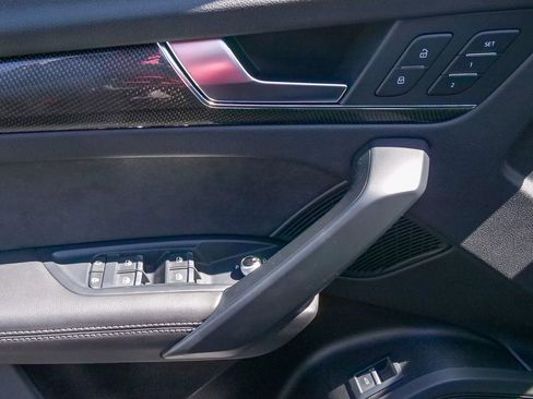 Used 2022 Audi SQ5 Premium Plus w/ Premium Plus Package image 20