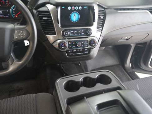 Used 2020 Chevrolet Tahoe 2WD image 18