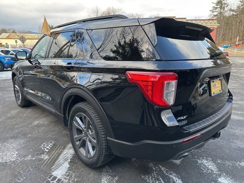 Certified 2023 Ford Explorer XLT w/ Equipment Group 202A image 7