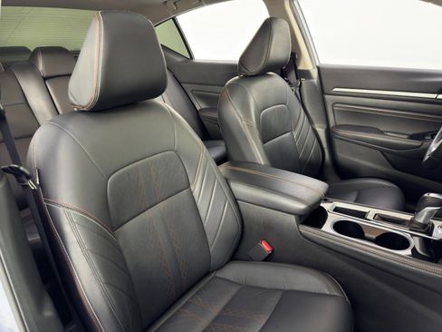 Used 2023 Nissan Altima 2.5 SR w/ SR Premium Package image 33