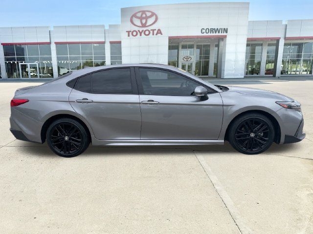 Used 2025 Toyota Camry SE w/ Convenience Package FWD image 6