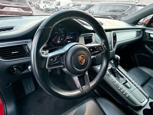 Used 2018 Porsche Macan GTS w/ Premium Package Plus image 12