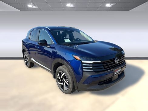 New 2026 Nissan Kicks SV image 7