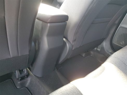 Used 2025 Nissan Kicks SV image 11