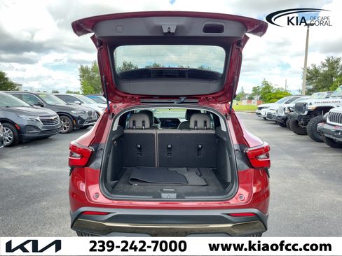 Used 2024 Chevrolet Trax ACTIV w/ Driver Confidence Package FWD image 8