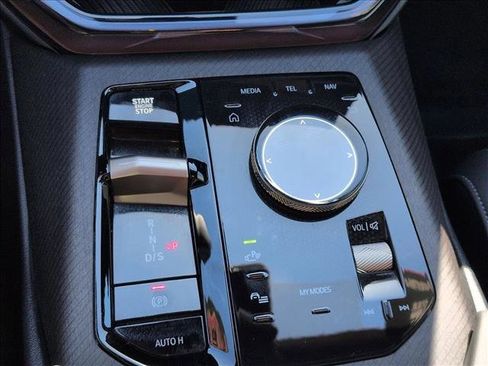 Used 2025 BMW X3 xDrive30i w/ Premium Package image 12