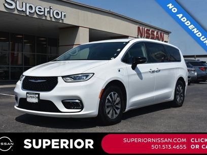 Used 2024 Chrysler Pacifica Limited