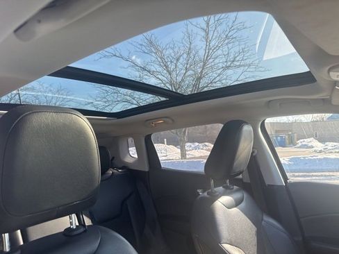 Used 2020 Jeep Compass Latitude image 16