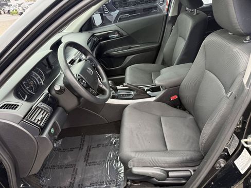 Used 2016 Honda Accord LX image 11