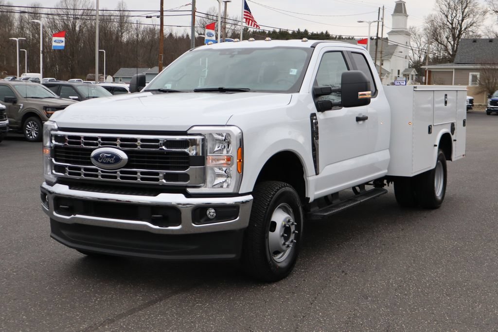 New 2026 Ford F350 XL w/ XL Chrome Package AWD/4WD image 14