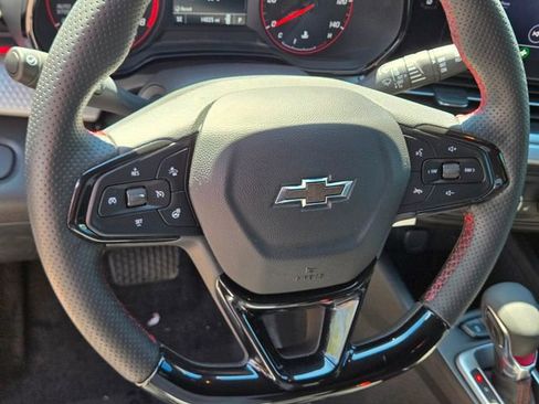 Used 2024 Chevrolet Trax RS w/ Driver Confidence Package FWD image 25