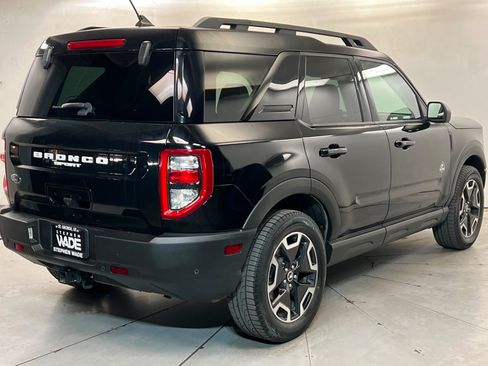 Used 2022 Ford Bronco Sport Outer Banks w/ Tech Package AWD/4WD image 6